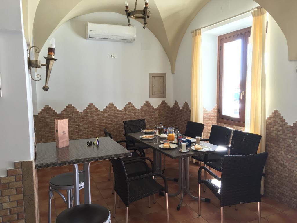 Hostal Los Encinares Villanueva de Córdoba Kültér fotó